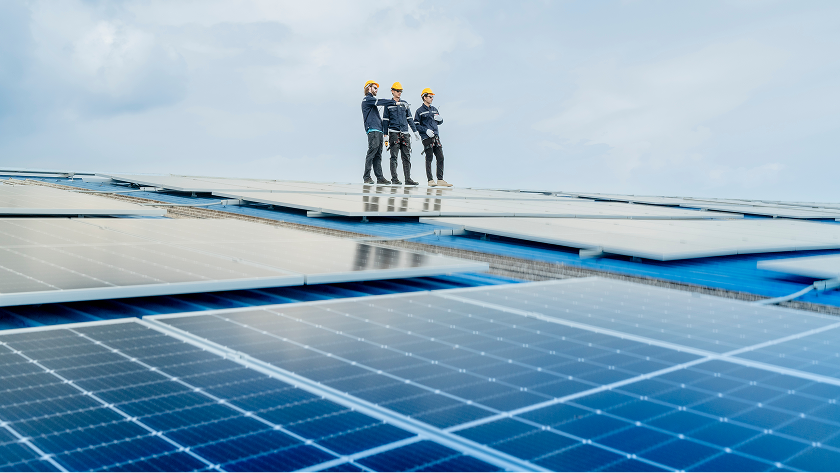Commercial building with rooftop solar array